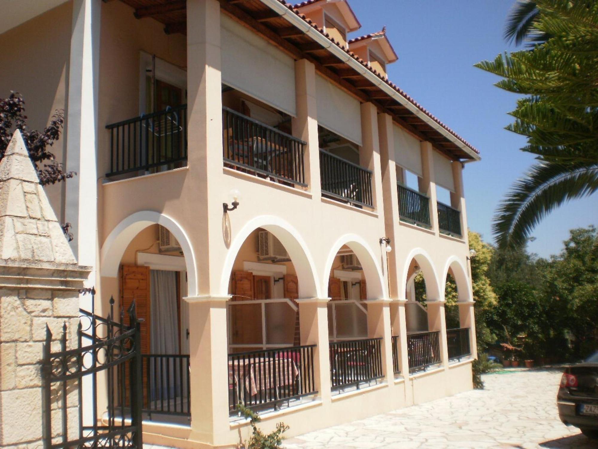 Loukas Inn Family Resort Keri Pokoj fotografie